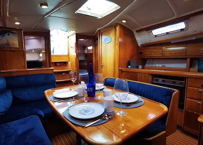 Ohana بوتيل ماربيا